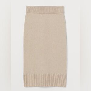 H&M • Ribbed Midi Pencil Skirt